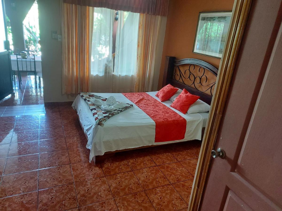 Hotel Torre Fuerte Venecia Buitenkant foto