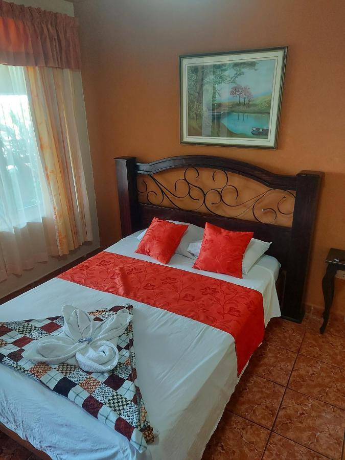 Hotel Torre Fuerte Venecia Buitenkant foto
