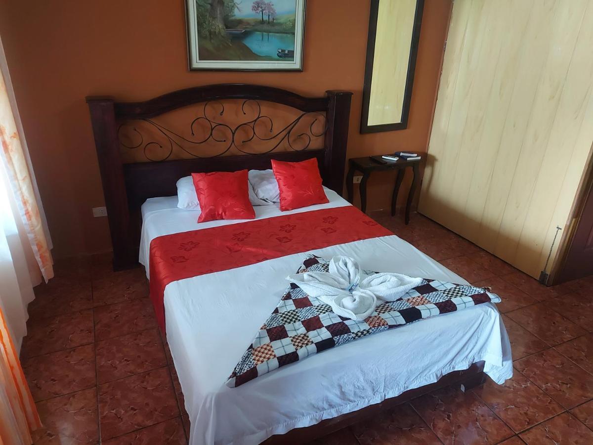 Hotel Torre Fuerte Venecia Buitenkant foto