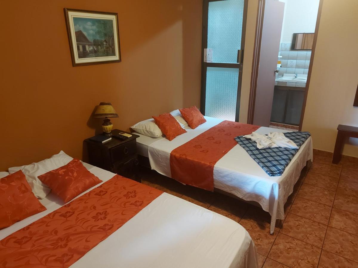Hotel Torre Fuerte Venecia Buitenkant foto