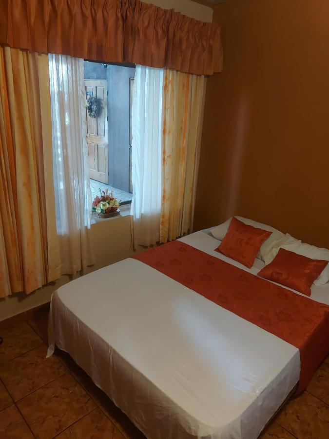 Hotel Torre Fuerte Venecia Buitenkant foto
