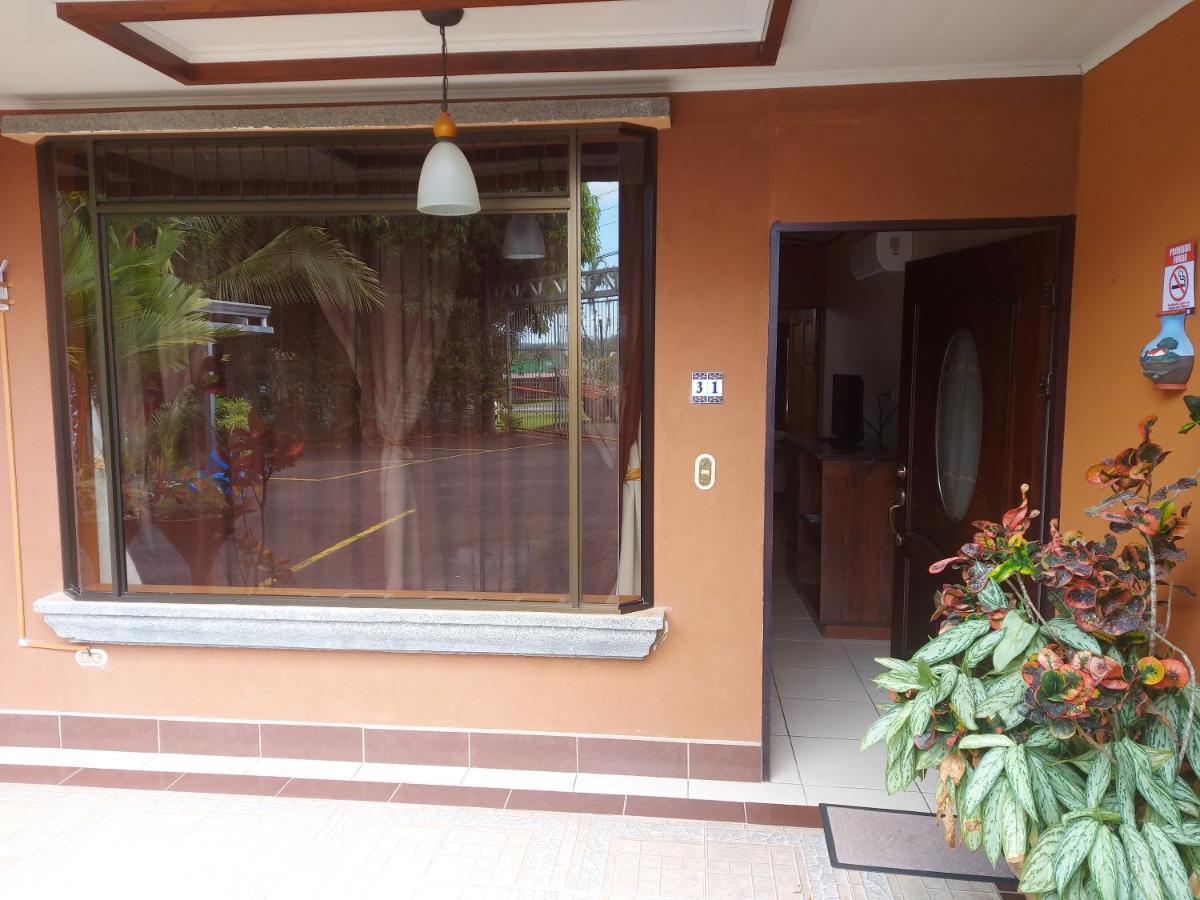 Hotel Torre Fuerte Venecia Buitenkant foto